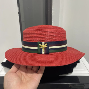 Chapeau Abeille Brise d'Été Couleur Rouge