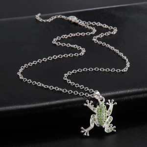 Emerald Rhinestone Frog Necklace | Cute Gift for Nature Lovers