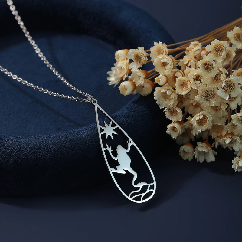 Sunset Frog Necklace | Cute Stainless Steel Nature Jewelry