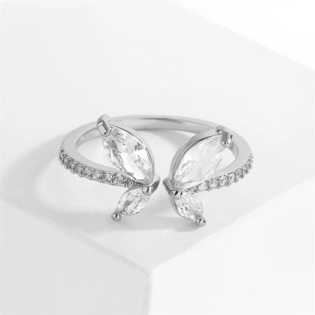 Elegant Butterfly Ring with Cubic Zirconia – Adjustable