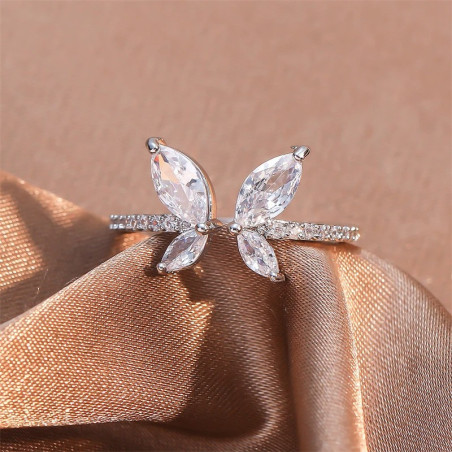 Elegant Butterfly Ring with Cubic Zirconia – Adjustable