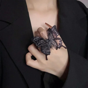 Gothic Chic Black Butterfly Ring - Elegant & Mysterious Gift