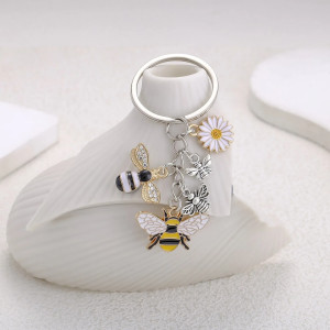 Enchanted Garden Bee Keychain | Cute Nature-Inspired Gift