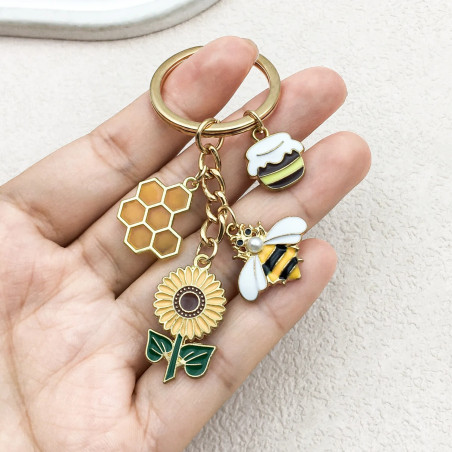 Golden Sunflower Bee Keychain – Cute Nature-Inspired Gift