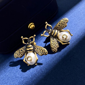 Cute Pearl Bee Earrings | Unique Bee Jewelry Gift for Women