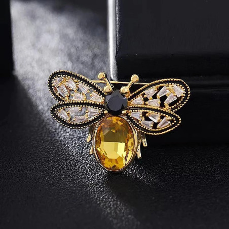 Royal Sparkle Bee Brooch | Gold & Emerald Bee Jewelry