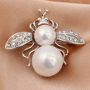 Majestic Pearl Bee Brooch | Elegant Bee Jewelry for Women