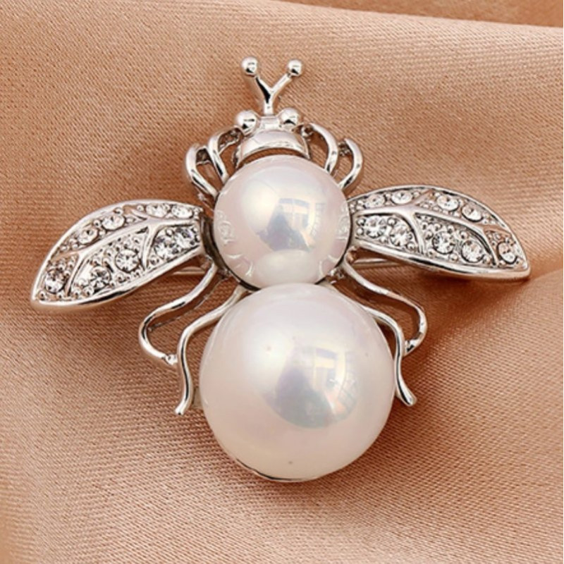 Majestic Pearl Bee Brooch | Elegant Bee Jewelry for Women