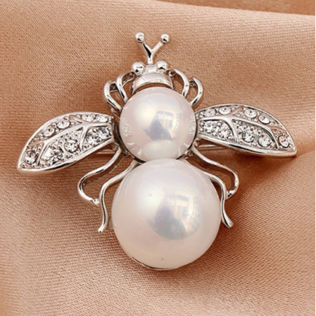 Majestic Pearl Bee Brooch | Elegant Bee Jewelry for Women