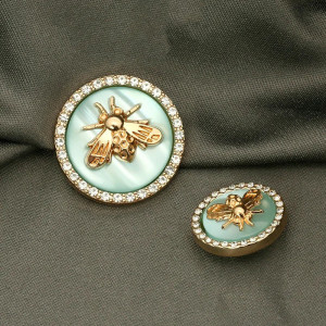 Icy Green Bee Jewel Buttons | Cute Rhinestone Sewing Gift