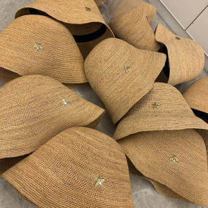 Handmade Raffia Bee Sun Hat – Cute Summer Style | 1001bees.com