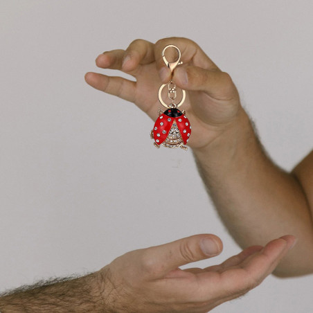 Royal Sparkling Ladybug Keychain - Elegant Zircon Accessory