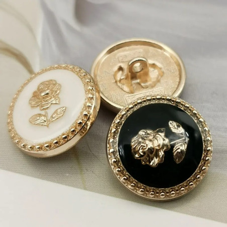 Vintage Floral Elegance Buttons | Chic & Retro Sewing Supply