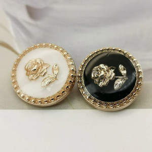 Vintage Floral Elegance Buttons | Chic & Retro Sewing Supply