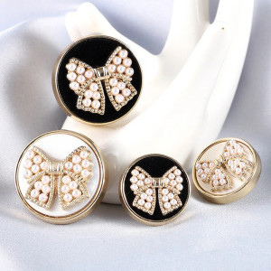 Elegant Pearl Bow Buttons | Chic Gold Sewing Accessory