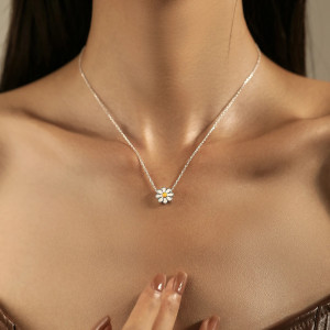 Honey Flower Bee Necklace - 925 Sterling Silver Jewelry