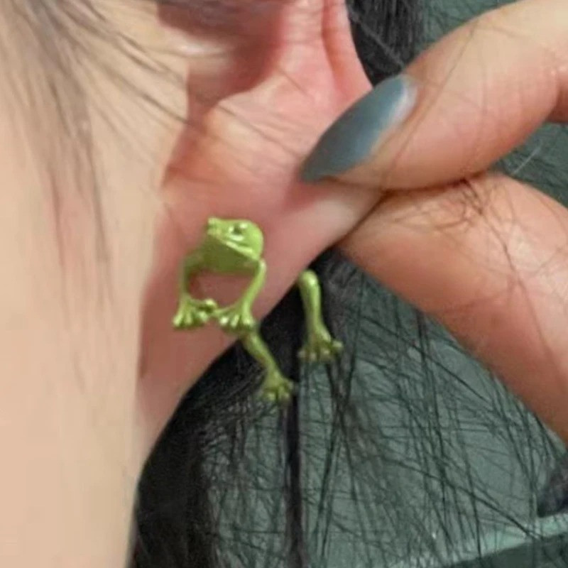 Funny 3D Tree Frog Earrings 🐸