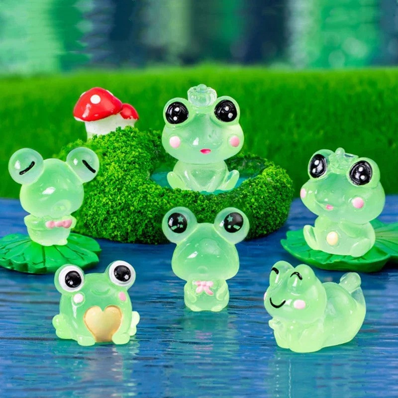 Cute Glow in the Dark Frog Figurines - Set of 6