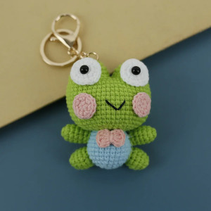 Elegant Crochet Frog Keychain – Handmade Cute Gift