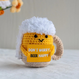 Beer Happy Crochet Bee Plush – Cute Handmade Gift & Decor