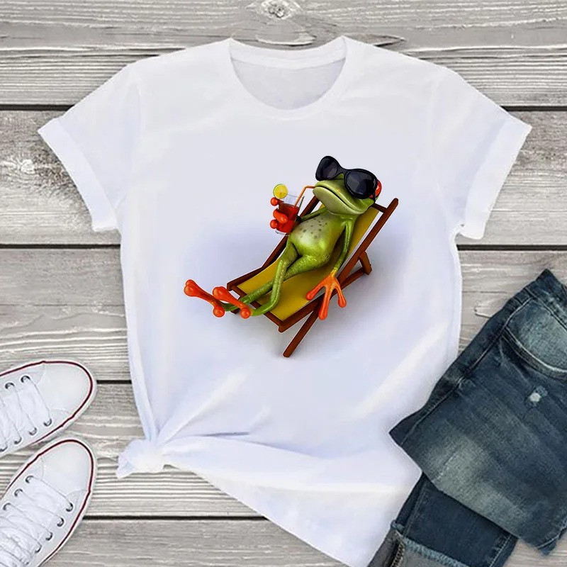 Funny Frog T-Shirt | Cool Deckchair & Cocktail Tee