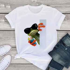 Funny Cocktail Frog T-Shirt | Unique Gift for Frog Lovers