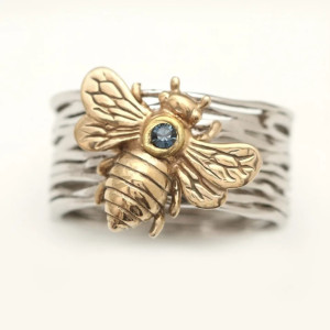 Regal Sparkle Vintage Bee Ring | Elegant Bee Jewelry