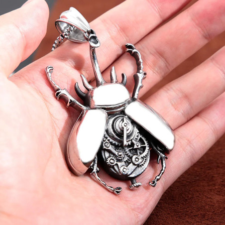 Steampunk Scarab Pendant in Steel – Symbolic Mechanical Jewelry