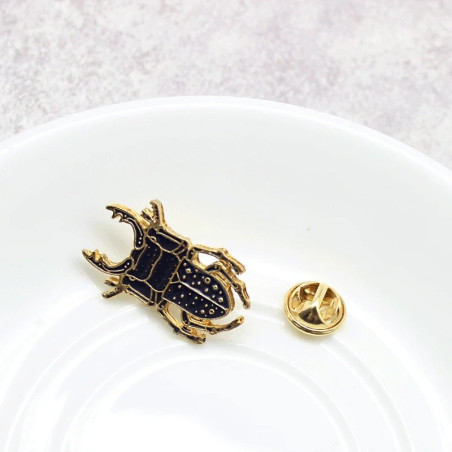 Imperial Black Scarab Beetle Brooch – Unique Enamel Pin Gift