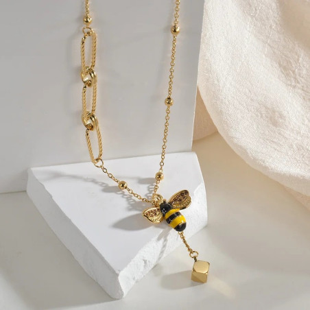 Cute Golden Bee Necklace - Unique Nature-Inspired Jewelry Gift