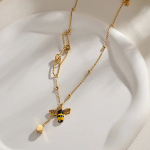 Cute Golden Bee Necklace - Unique Nature-Inspired Jewelry Gift