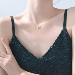 Radiant Queen Bee Necklace - Elegant & Minimalist Gold Jewelry