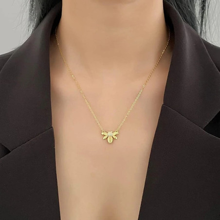 Radiant Queen Bee Necklace - Elegant & Minimalist Gold Jewelry