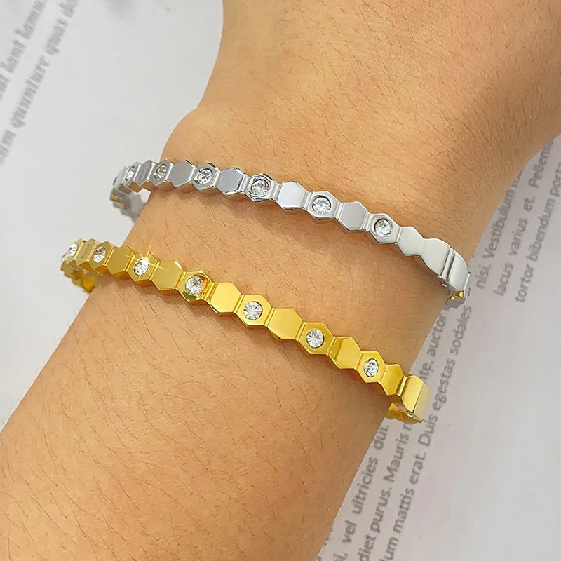 Luminous Honeycomb Bee Bracelet - Gold or Silver Finish