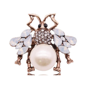 "Celestial Pearl" Bee Brooch | Elegant Bee Jewelry Gift
