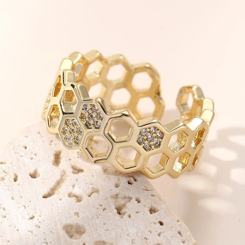 Golden Honeycomb Beehive Ring: A Unique Gift for Bee Lovers