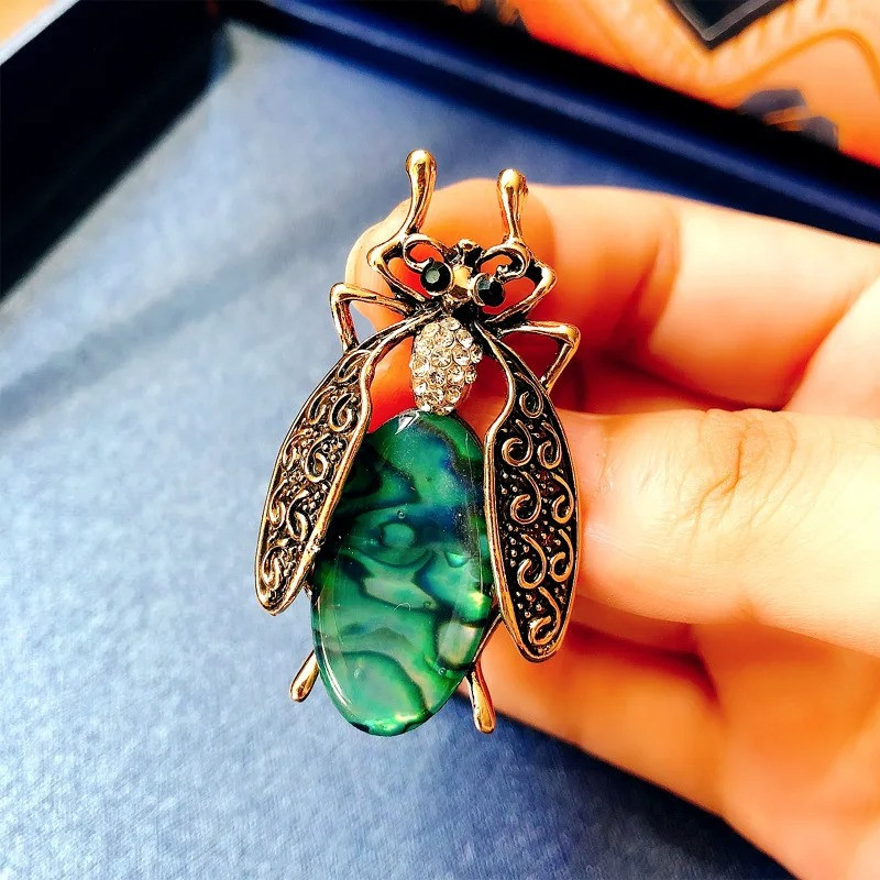 Baroque Emerald Scarab Brooch - Elegant Vintage Jewelry Pin