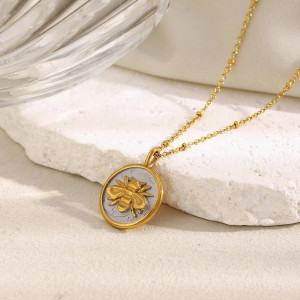 Cute 'Royal Seal' Bee Necklace | Gold-Plated Silver Gift