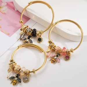 "Golden Treasure" Bee Charm Bracelet | Stainless Steel Jewelry
