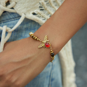 'Golden Sweetness' Bee Bracelet - Elegant Gold or Silver Jewelry