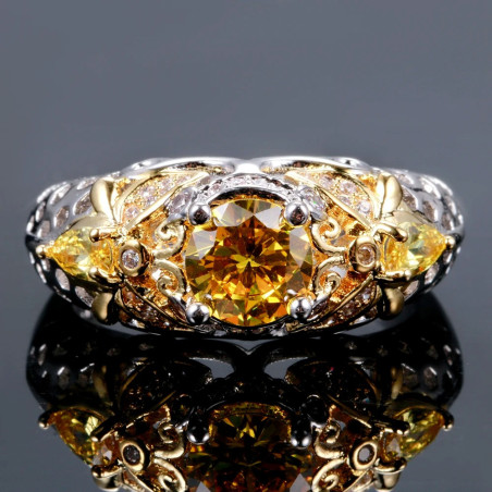 Front View Honey Treasure Bee Ring
