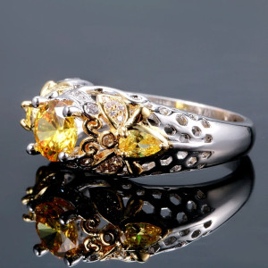 Side View Honey Treasure Bee Ring