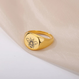 Dainty Bee Ring in Gold & Silver | Cute Bee Jewelry Gift