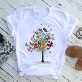 T-shirt Petits Papillons Volants Couvrant un Arbre Blanc