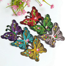 Patchs Papillon Brodés Thermocollants - Mélange de Papillons de Couleurs - Lot de 6 pièces