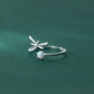 Vue générale de la Bague Libéllule Ouverte en Argent Sterling 925 Libélulle et Perle d'Opale