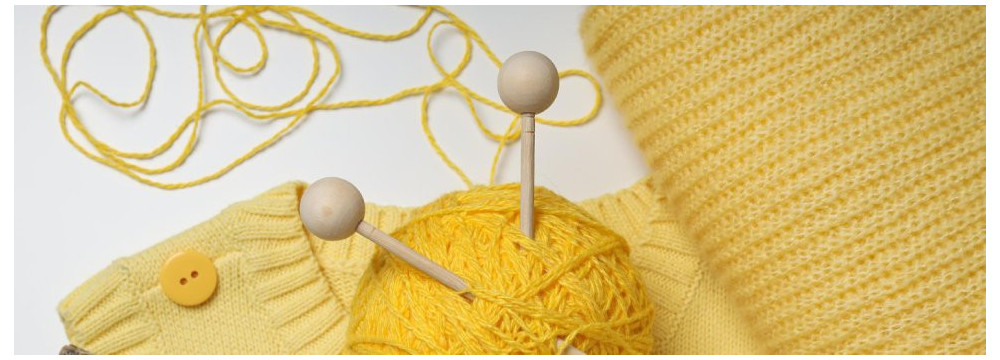 Bee buttons and small haberdashery for sewing