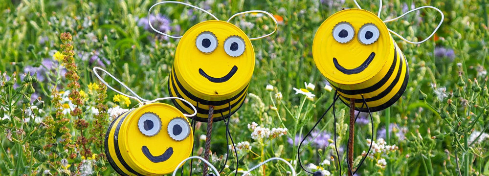 Bee garden decoration, statues and outdoor decor